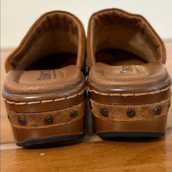 Born Bandy Blanket Clogs Size 6 - Picture 9 of 13
